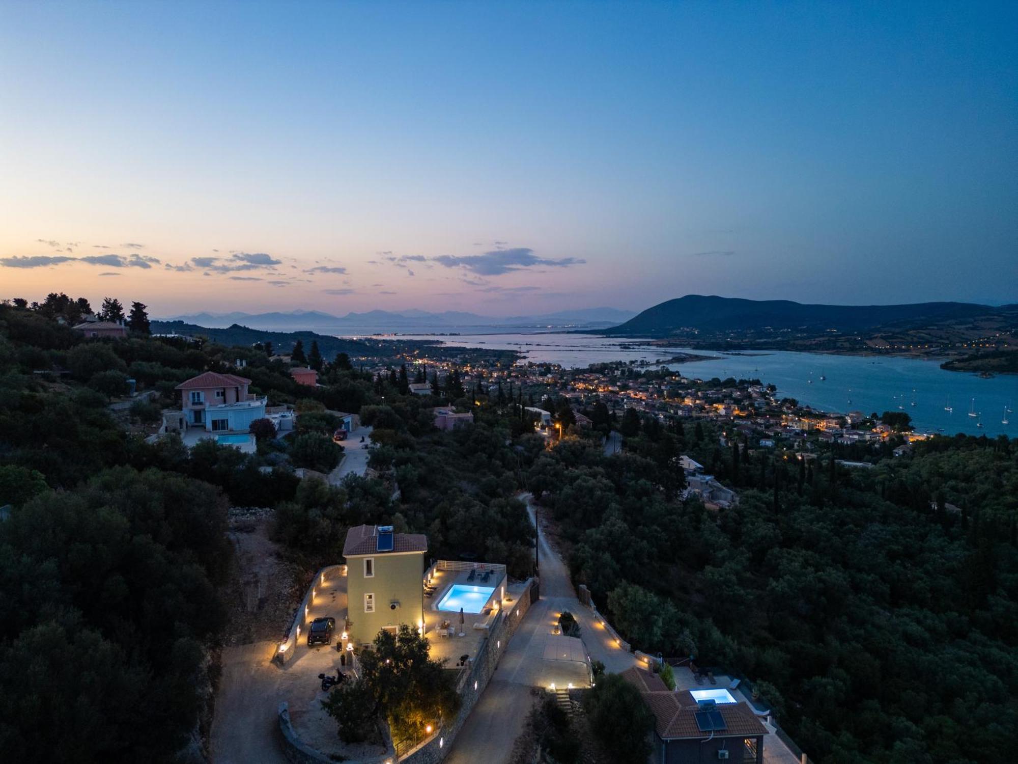 Koumaries Villas Лигия Екстериор снимка